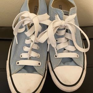 BABY BLUE CONVERSE 😍👍🏻👍🏻💕🎉🤩😁♥️♥️